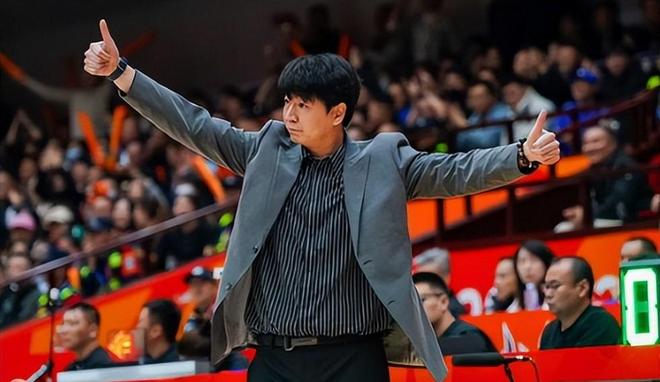 记者:丁勇纯属咎由自取;李小刚属于在利益围猎中随波逐流
