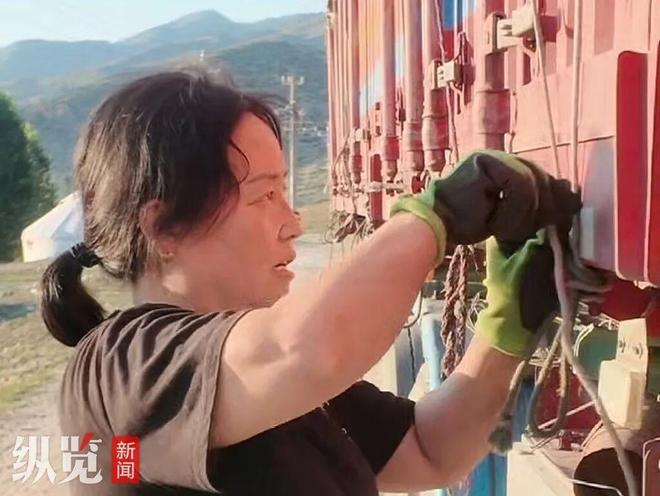 太丝滑!上海男篮外援弗格活动现场一套“中文”连招引爆全场