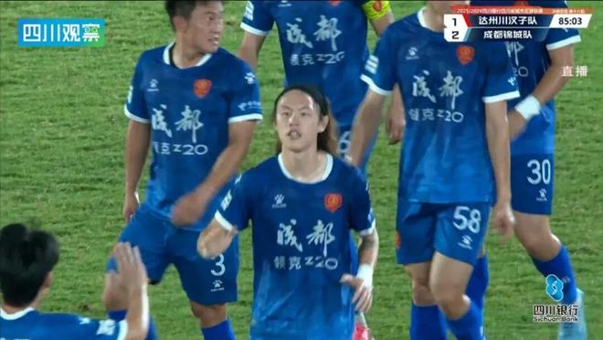 广东佛山拟规定:临街的阳台外、窗外,不得晾晒有碍市容的物品