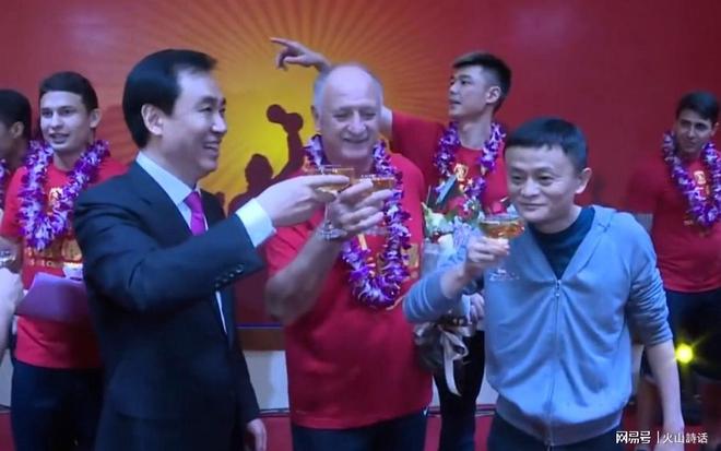 战瑞士4次射正,为卡塔尔队世界杯单场最多