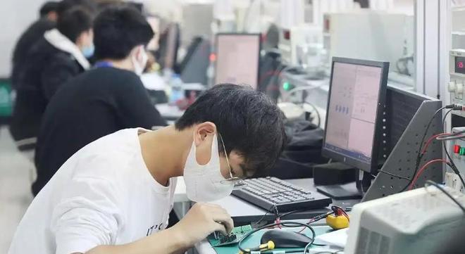 孙宇晨再谈与景甜感情，称“5000万如果给了她也会离开”，坦言感情跟有多少钱没有关系